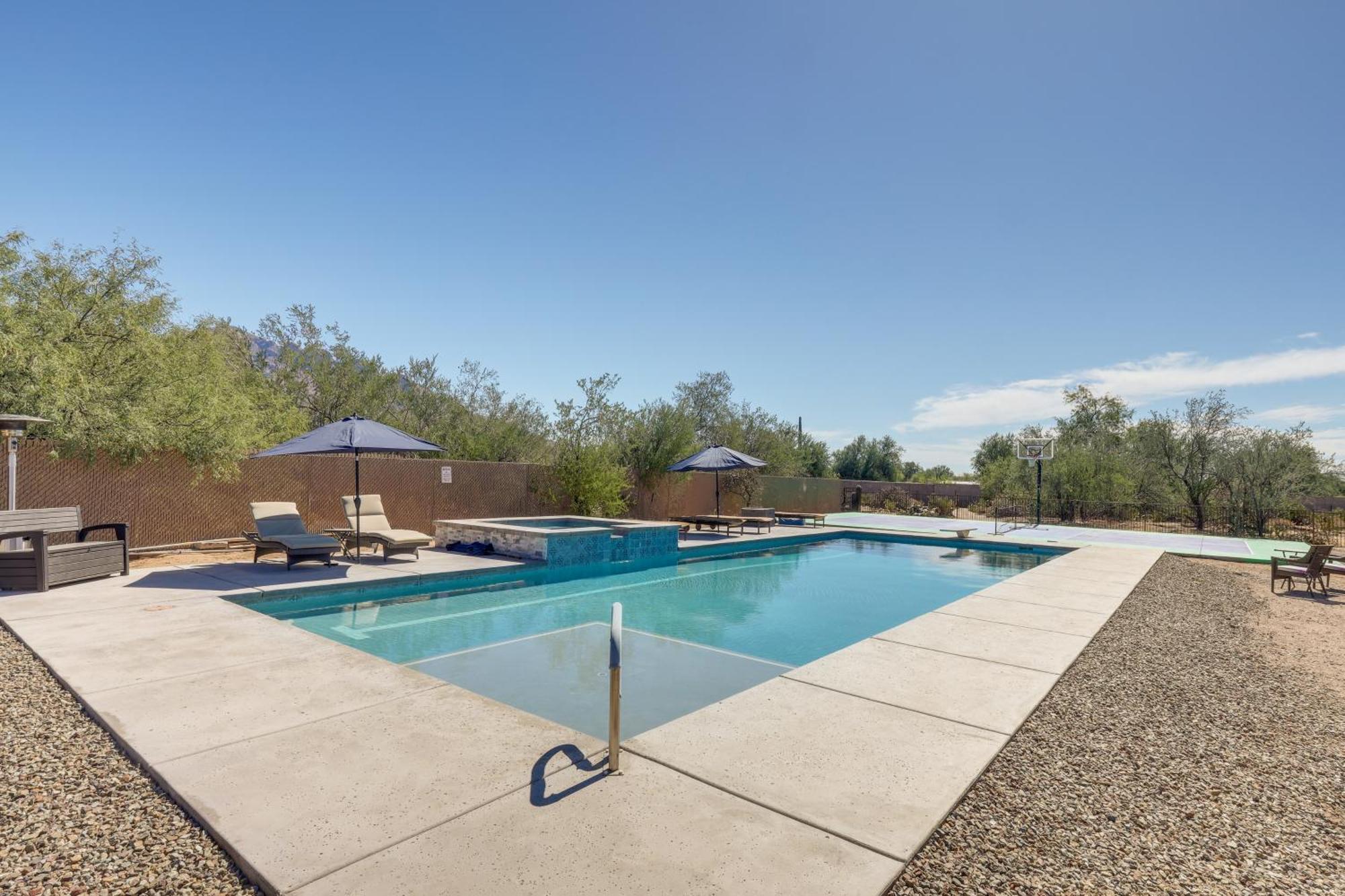 Oro Valley Retreat With Pool, Spa And Rooftop Views! Exterior photo